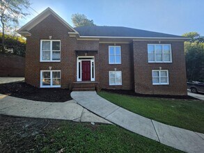 Building Photo - 1800 Forest Haven Ln