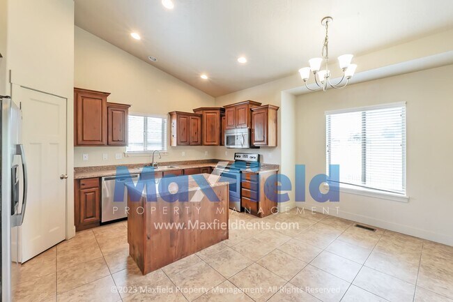 Building Photo - Eagle Mountain 4+ Bed 4 Bath 2600 Sq Ft 2 ...