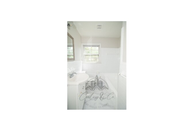 Building Photo - 401 N 9th St