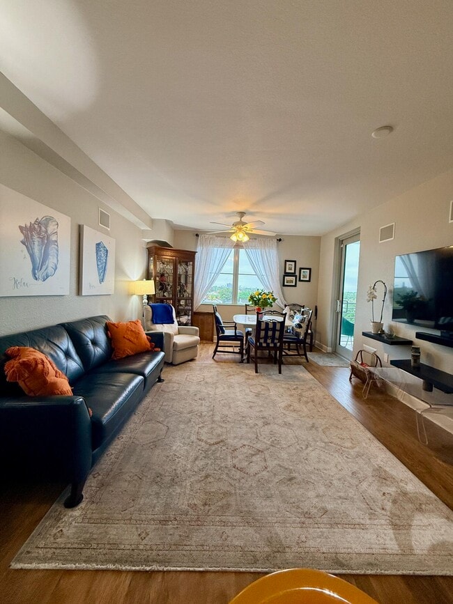 Building Photo - 1830 Radius Dr