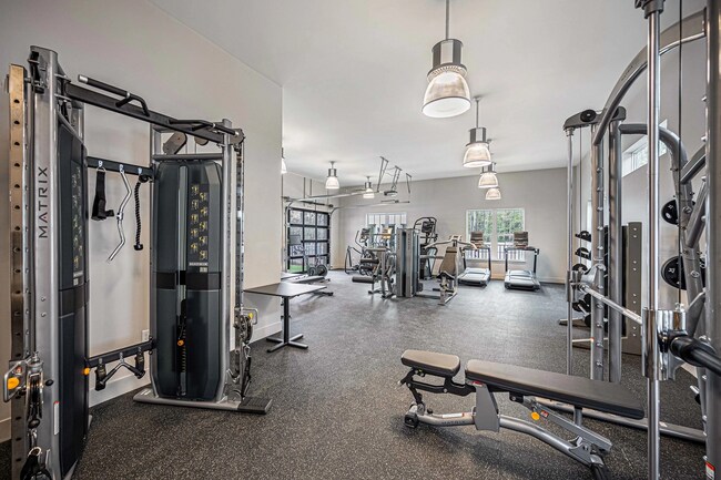 Building Photo - 1559 W 9 Mile Rd