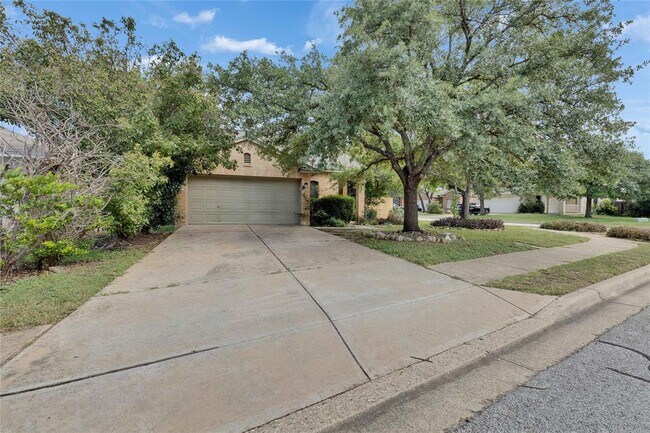 Primary Photo - 1008 Balanced Rock Pl