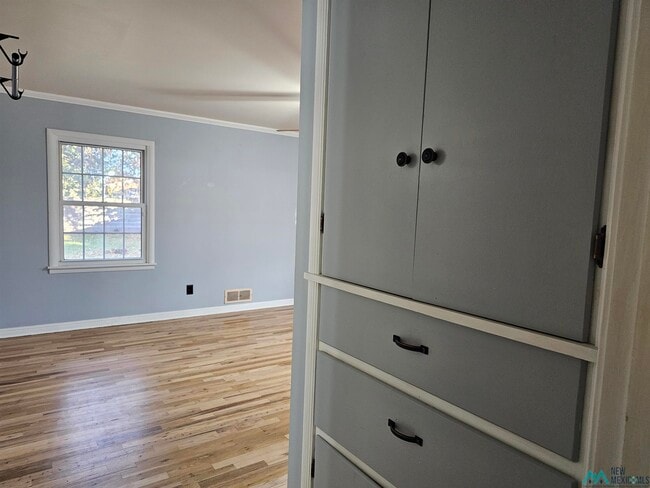 Building Photo - 2305 North Dr