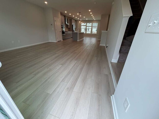 Building Photo - 2709 Hunter Woods Dr