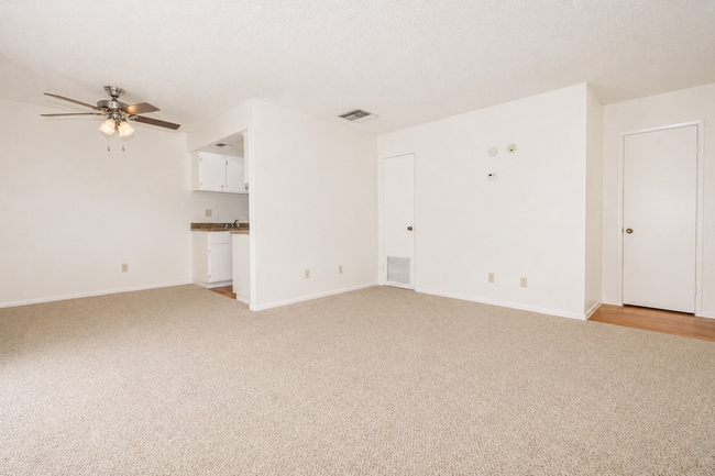 Interior Photo - El Dorado Apartments