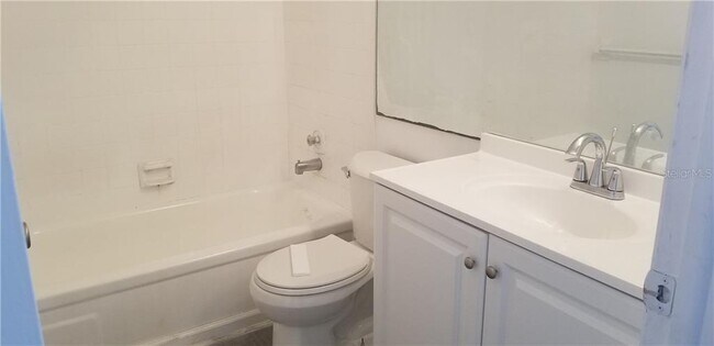 Building Photo - 1113 Tuskawilla Dr