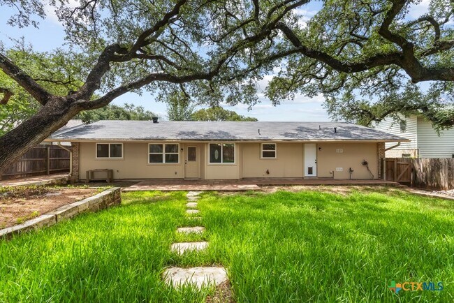 Building Photo - 115 Da Gama Dr