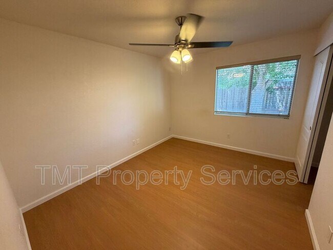 Building Photo - 6413 Noble House Ct