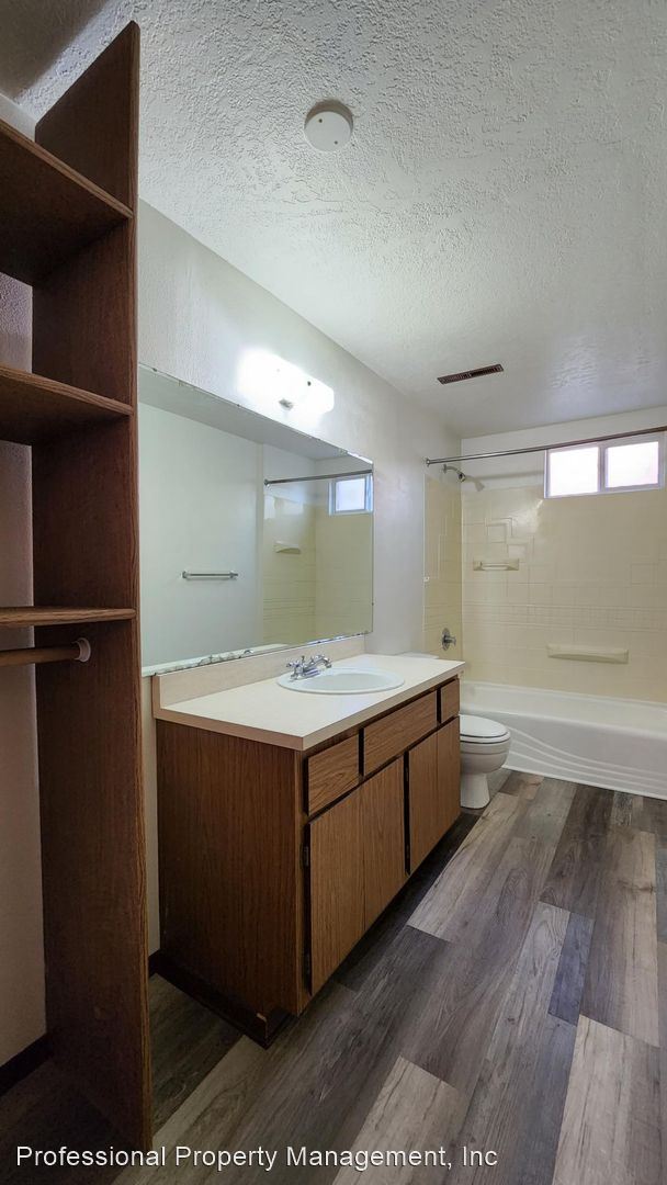 Building Photo - 3 br, 2 bath House - 224 Glacier Dr