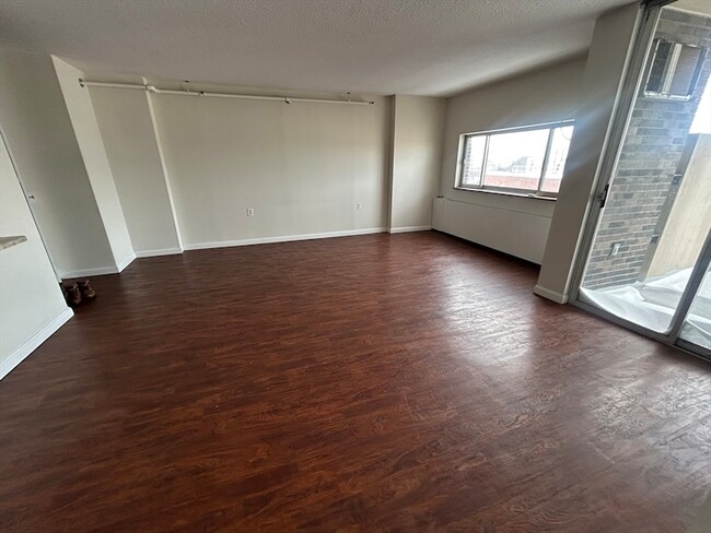 Building Photo - 872 Massachusetts Ave