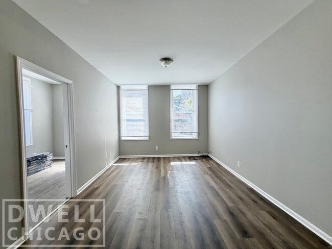 Building Photo - 2131 S Fairfield Ave