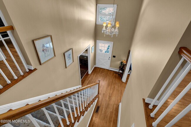 Building Photo - 506 6th Ave