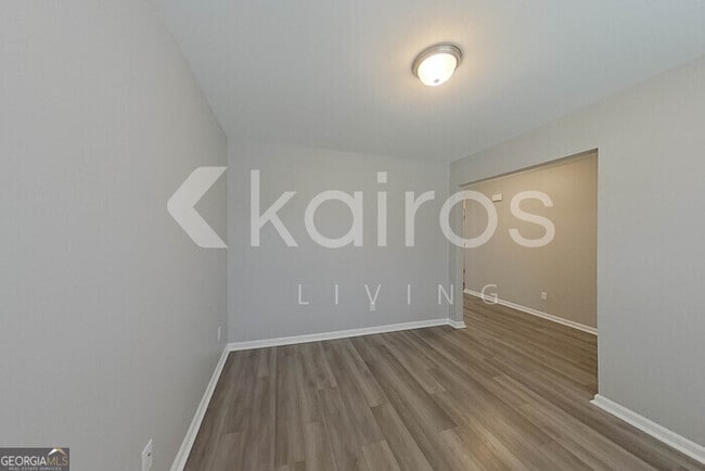 Building Photo - 105 Colonial Wy