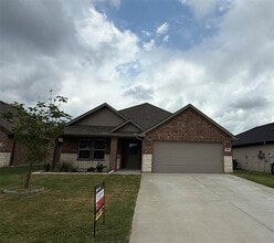 Building Photo - 704 Ransom Wy
