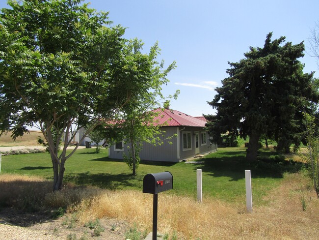 Building Photo - 17391 Homedale Rd