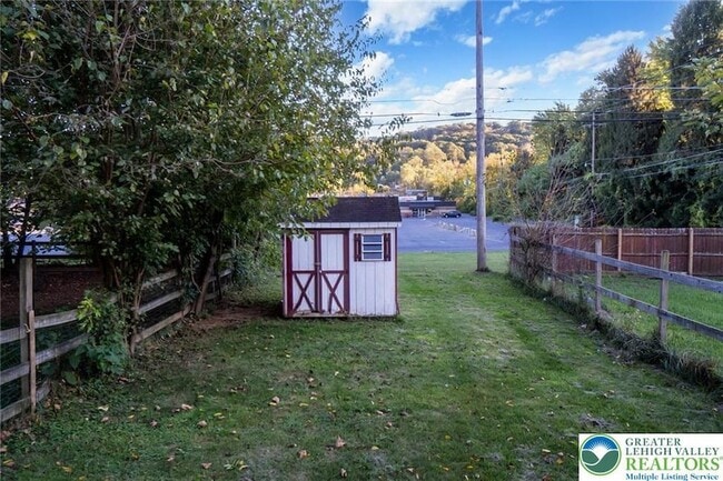 Building Photo - 240 Palmer St