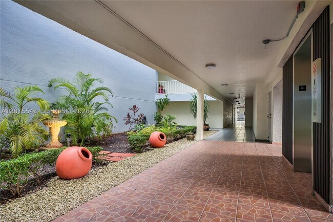 Building Photo - 11715 SW 18th St