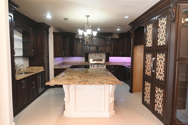 Building Photo - 3134 Homer Dr