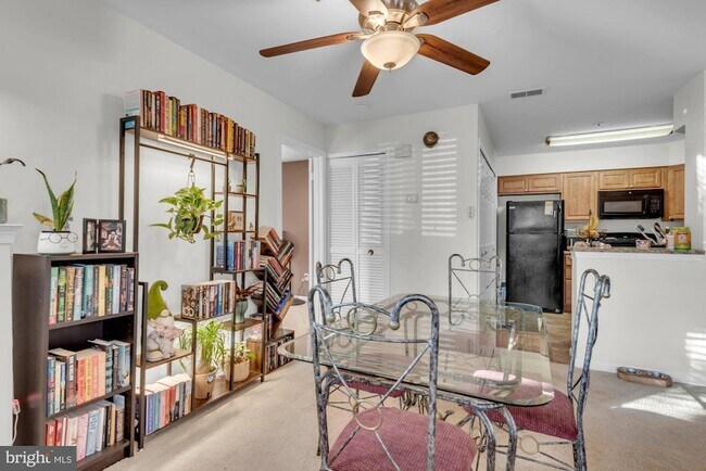 Building Photo - 5006 Dorsey Hall Dr