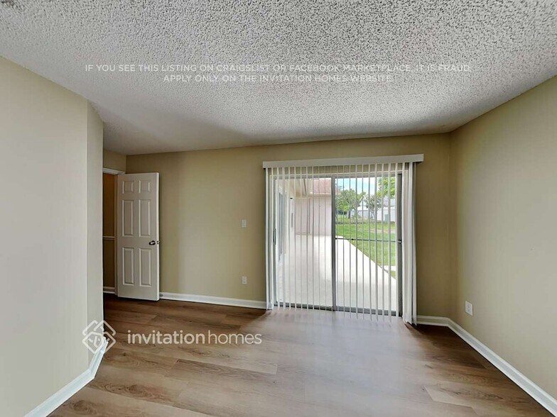 Building Photo - 2751 Mint Dr