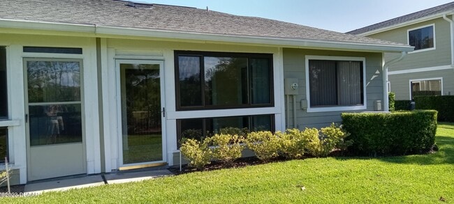 Building Photo - 23 Landings Ln
