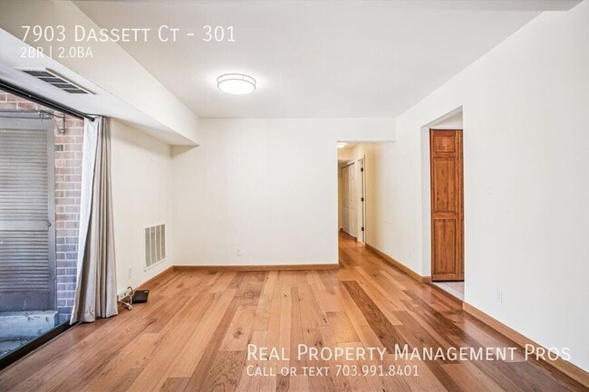 Building Photo - 7903 Dassett Ct