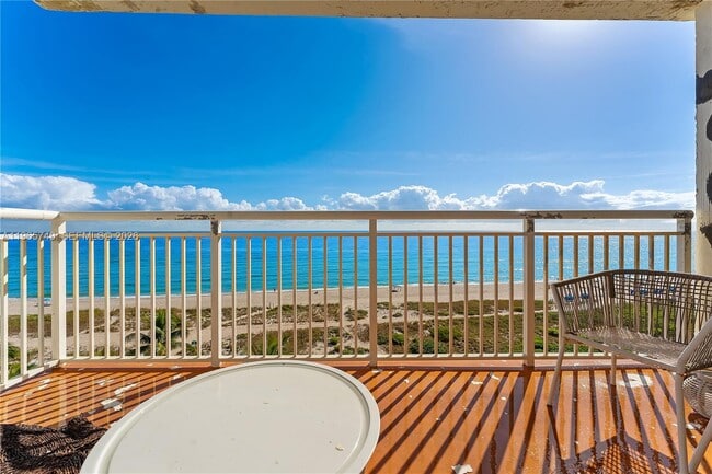 Building Photo - 710 N Ocean Blvd