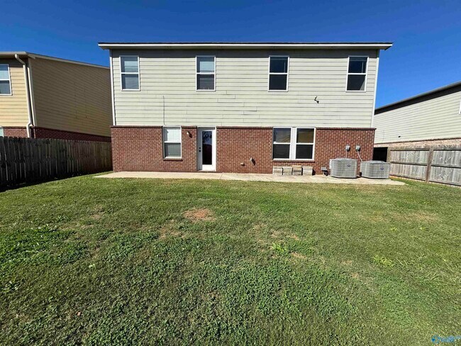 Building Photo - 3590 Avalon Lake Dr SW