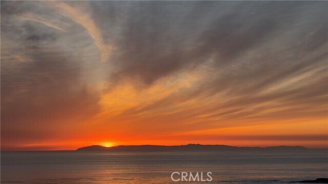 Building Photo - 240 Moss St