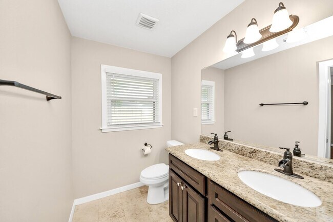 Building Photo - 3419 Norris Dr