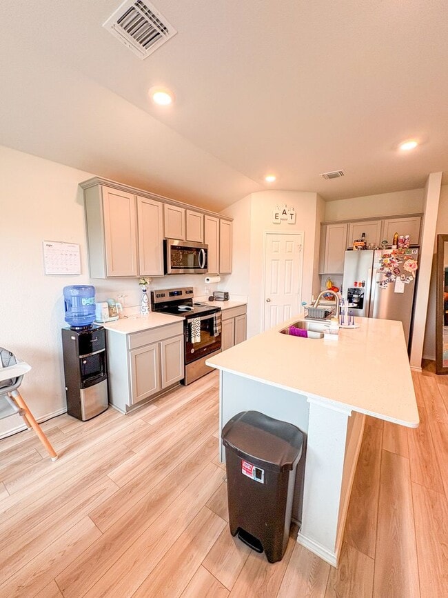 Building Photo - 7303 Veronica Ct