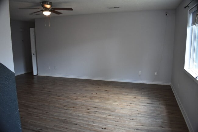 Building Photo - 4 Bd / 2 Bath in Killeen! Convenient to Fort Cavazos!