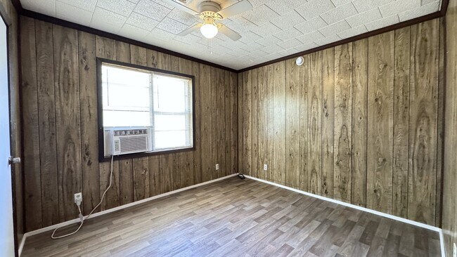 Building Photo - 1135 Fern St