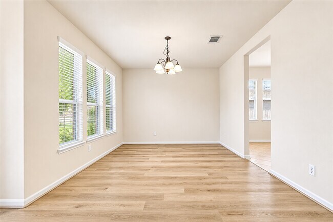 Building Photo - 7419 Sabinal Creek Dr