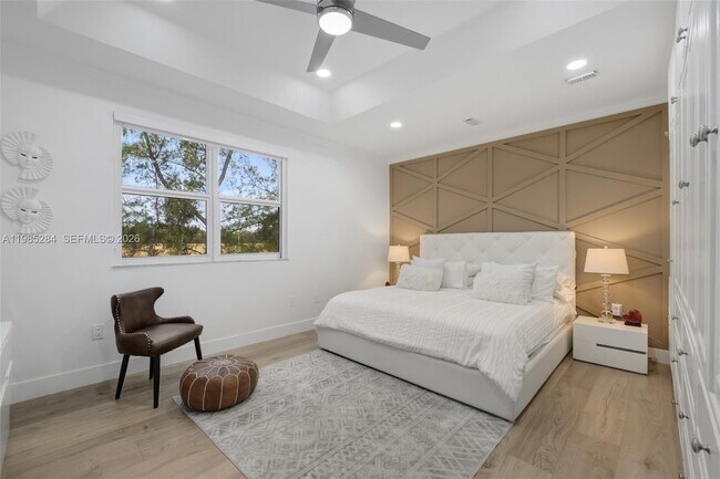 Building Photo - 7852 NW 116 Pl