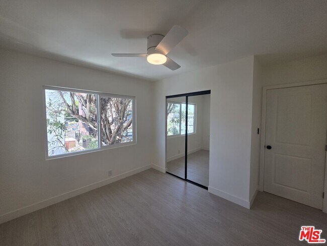 Building Photo - 1411 Innes Pl