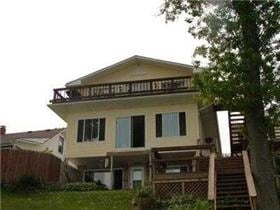Building Photo - Just Beachy Retreat