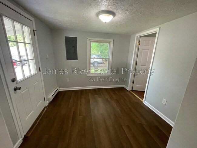 Building Photo - 511B Winston Ridge Rd