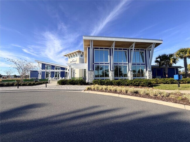 Building Photo - 9948 Red Canoe Aly