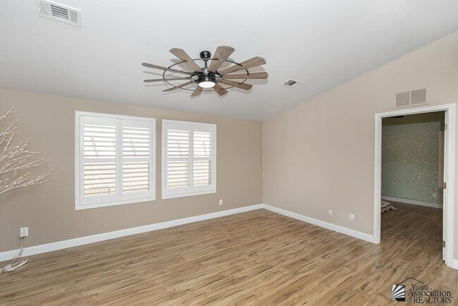 Building Photo - 5584 E 34th Pl