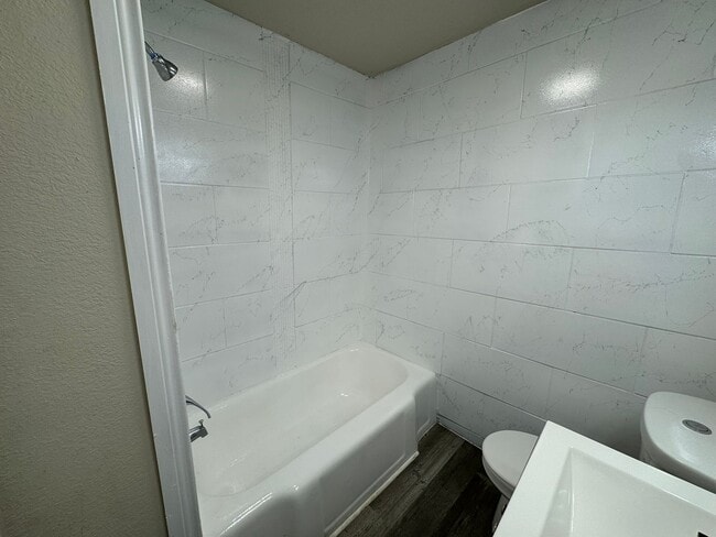 Building Photo - Move In Ready! Corner Lot Home with Update...