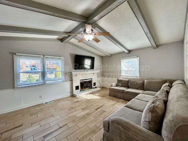 Building Photo - 7045 Holly Hills Ave