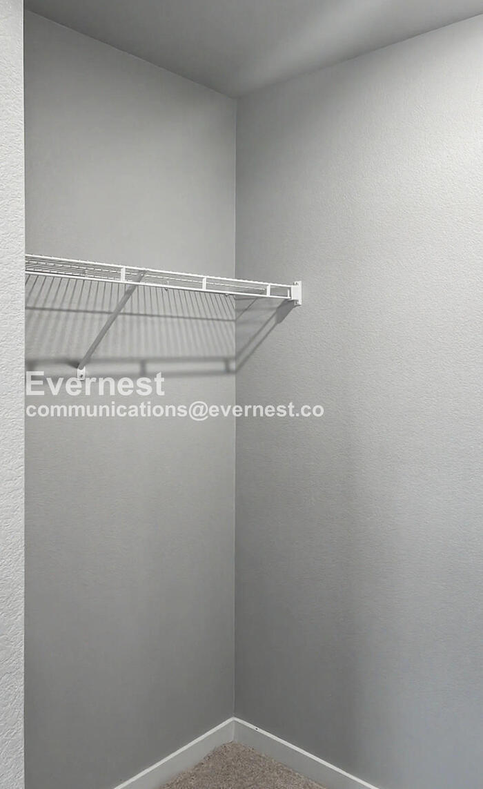 Building Photo - 235 Molinar St