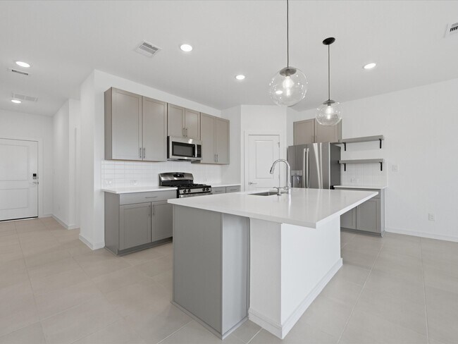 Building Photo - 359 W Rose Marie Ln