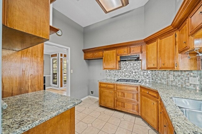 Building Photo - 22018 Silver Lode Dr