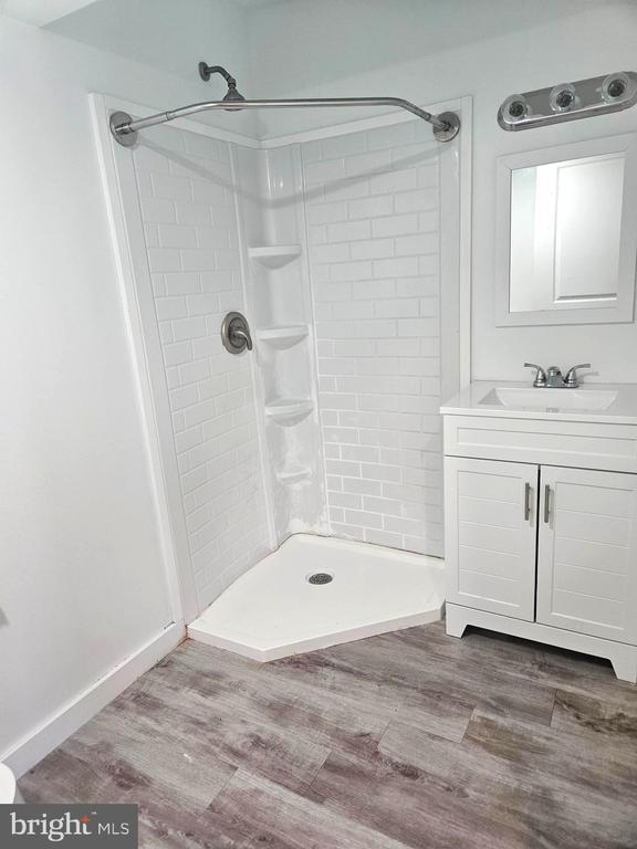 Building Photo - 454 Germantown Pike