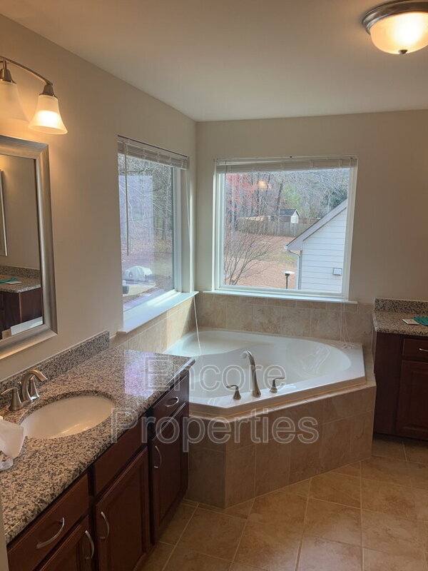 Building Photo - 8136 Wheeler Wds