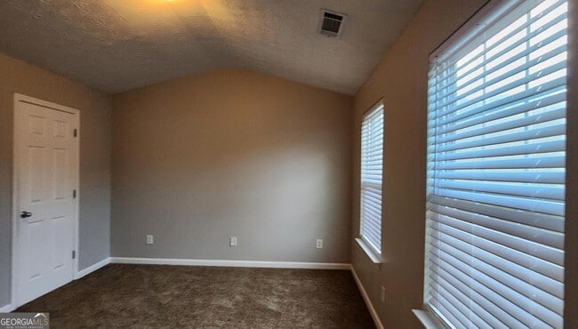 Building Photo - 4128 Flat Trail