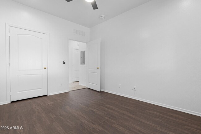 Building Photo - 8940 W Olive Ave