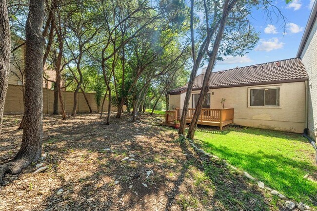 Building Photo - 4306 Bonnell Vista Cove